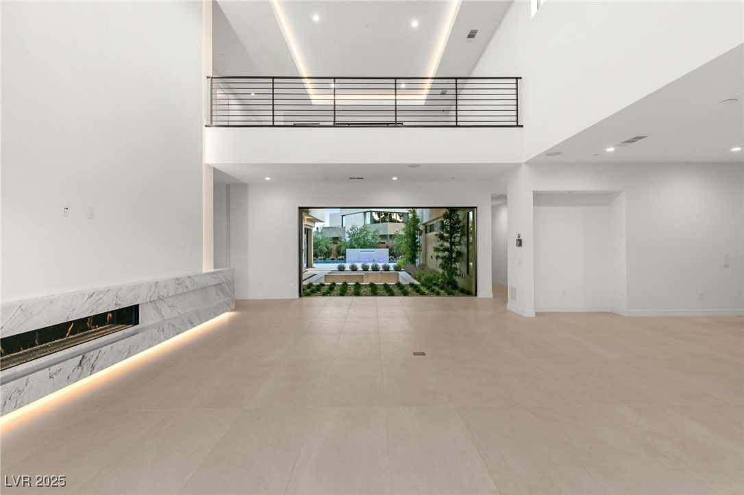7385 Heron Canyon Court — photo 5