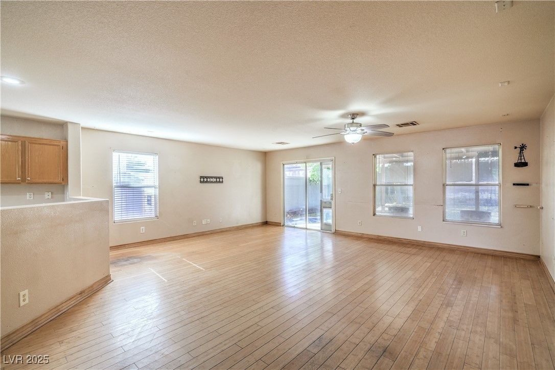 4105 Hollis Street — photo 5