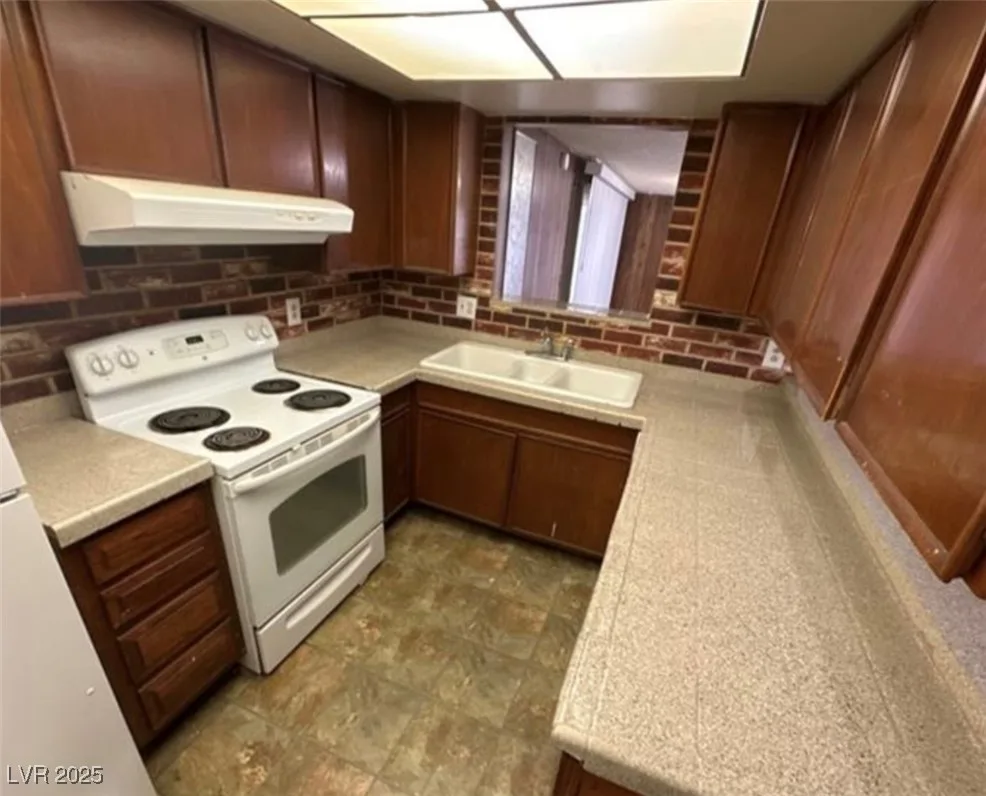 309 Rossmoyne Avenue — photo 4