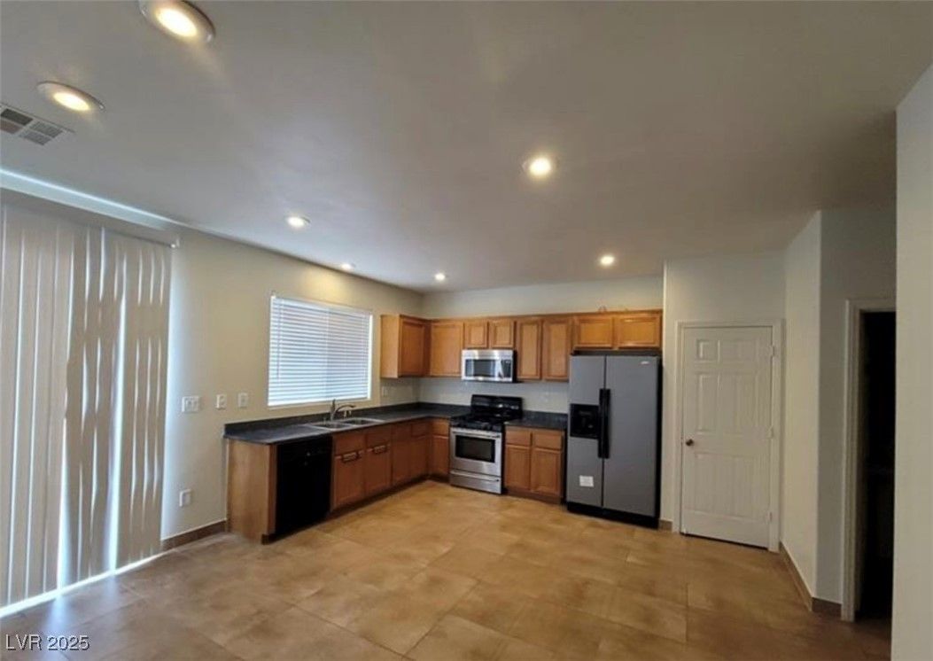 2312 Scissortail Court — photo 3 of 34