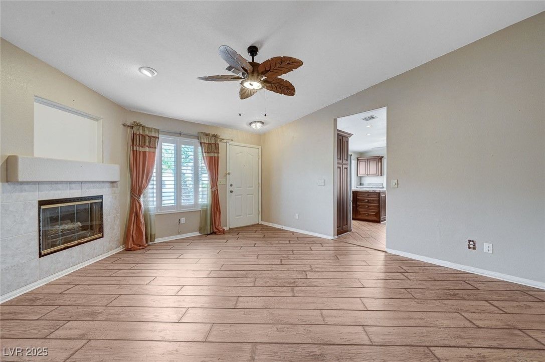 233 Big Horn Drive — photo 3