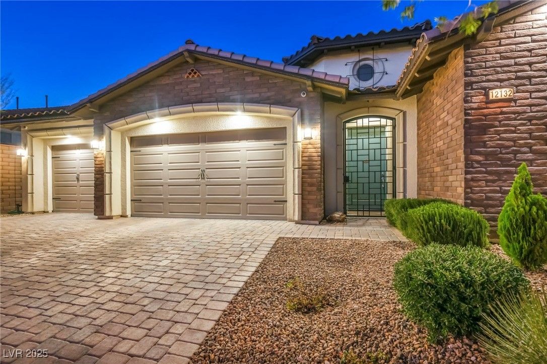 12132 Dorada Coast Avenue — photo 4