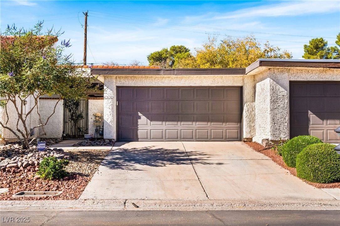 4533 Madreperla Street — photo 3