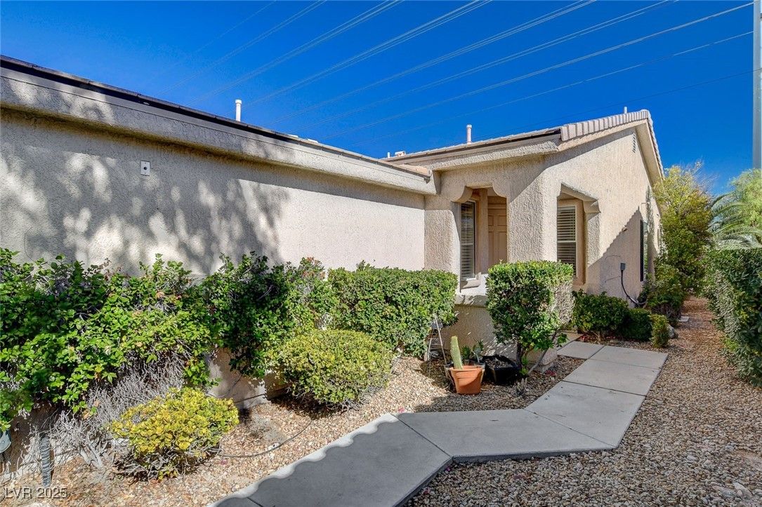 4534 Regalo Bello Street — photo 2