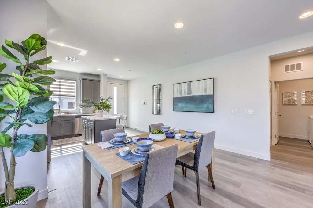 9420 Titania Dawn Street — photo 4