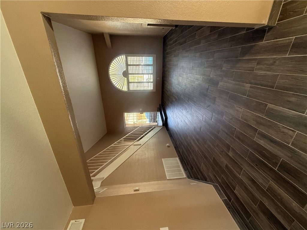 2823 Shannon Cove Drive — photo 4