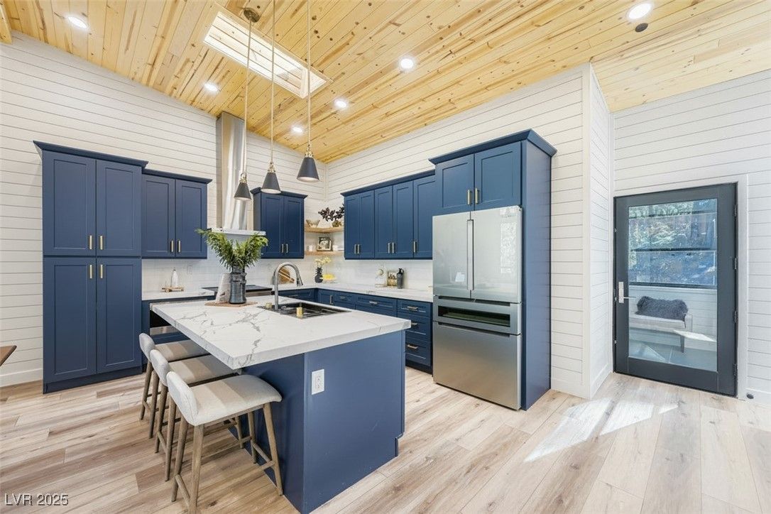 4096 Tyrol Way — photo 3