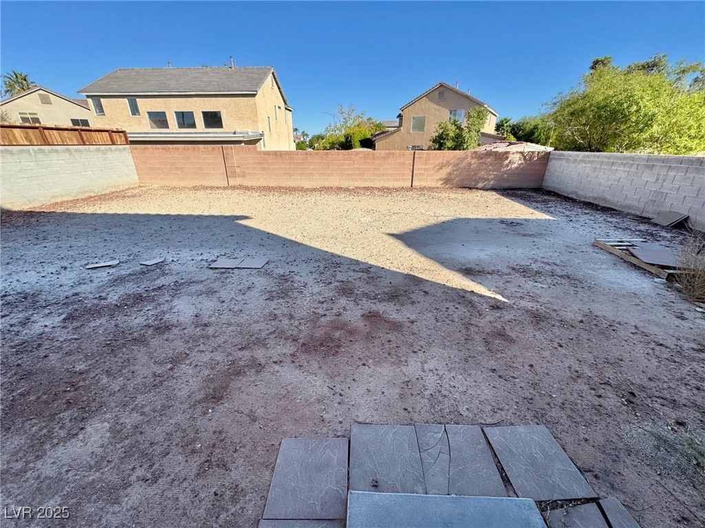 5828 Fern Gully Way — photo 2