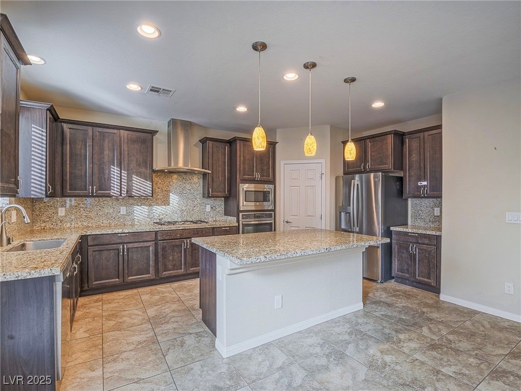 6197 Allen Cove Court — photo 4 of 28