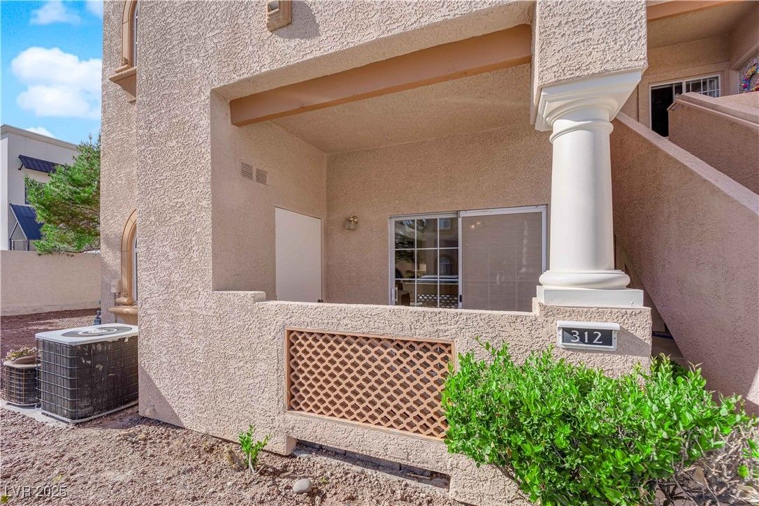 2925 Wigwam Parkway 312 — photo 5