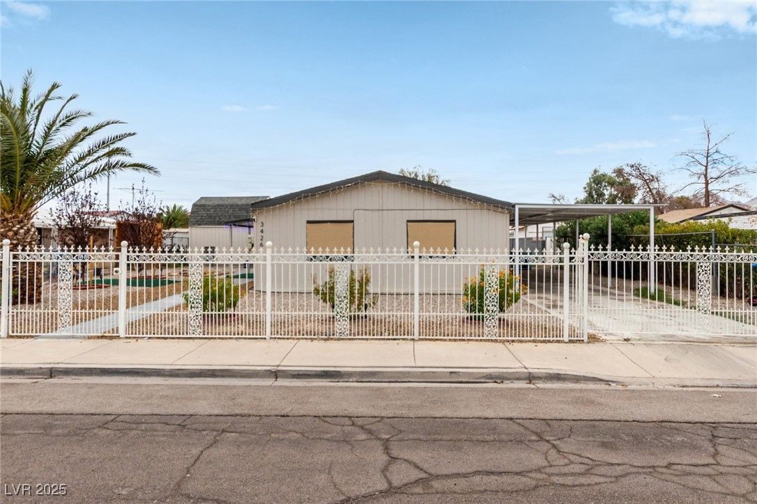 3426 Cactus Springs Drive — photo 1