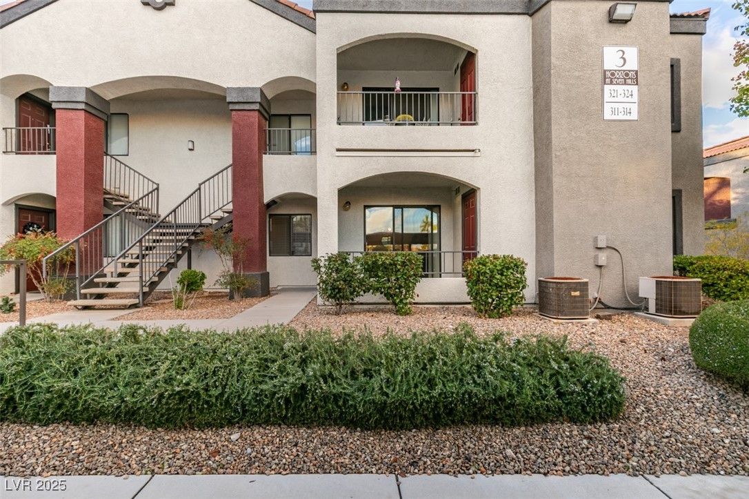 950 Seven Hills Drive 311 — photo 2
