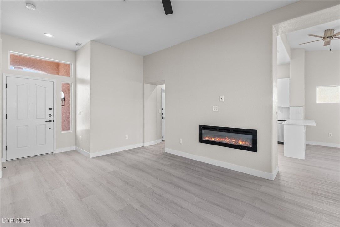 2241 Airlands Street — photo 2 of 24