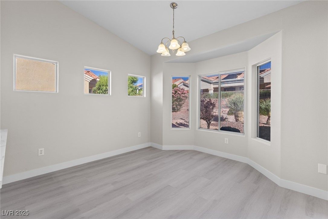 2241 Airlands Street — photo 4 of 24