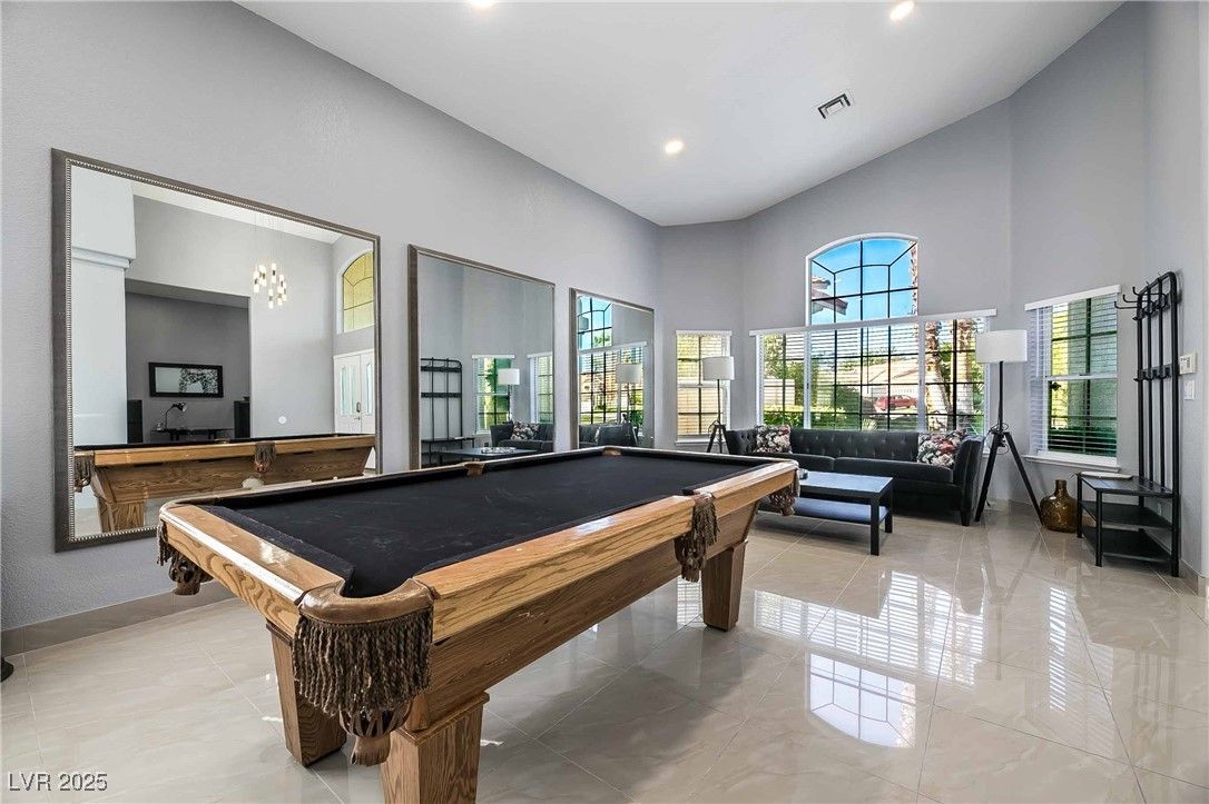 1400 Castle Crest Drive — photo 4 of 55