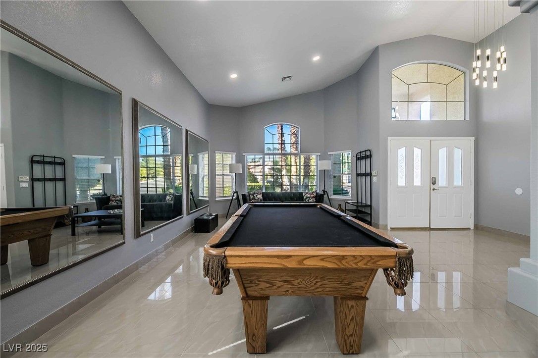 1400 Castle Crest Drive — photo 5 of 55