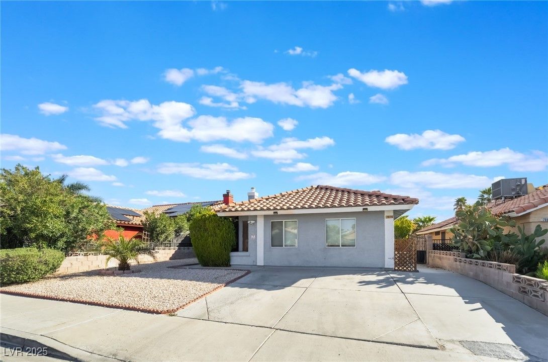 7076 Gunslinger Street — photo 2