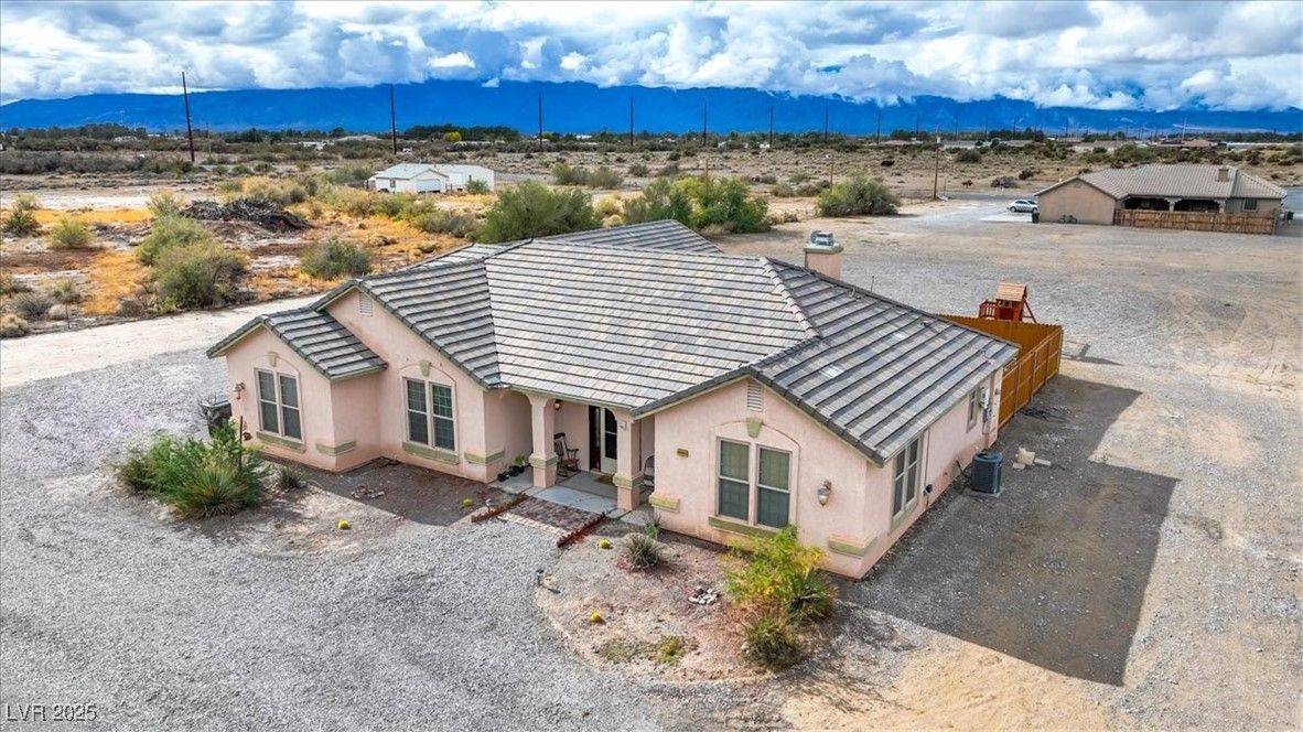 5900 Sunland Avenue — photo 4