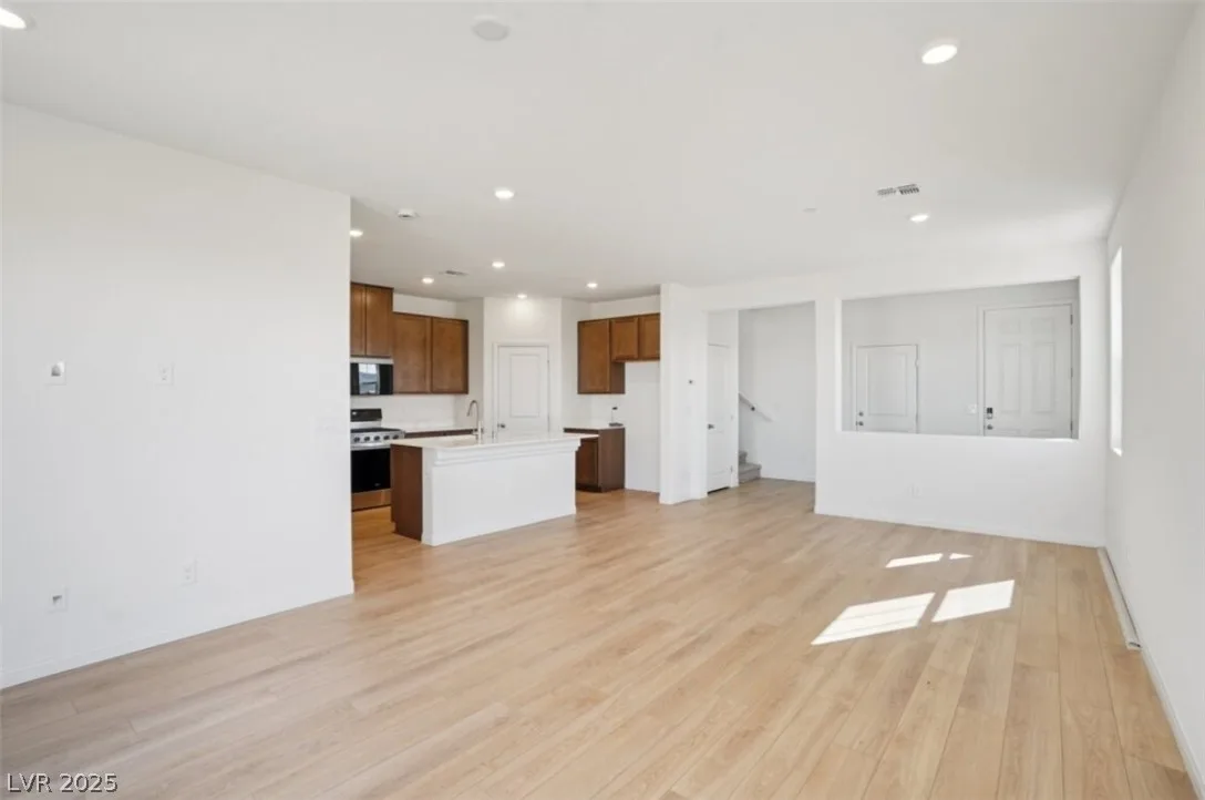 3592 Mascali Avenue — photo 4