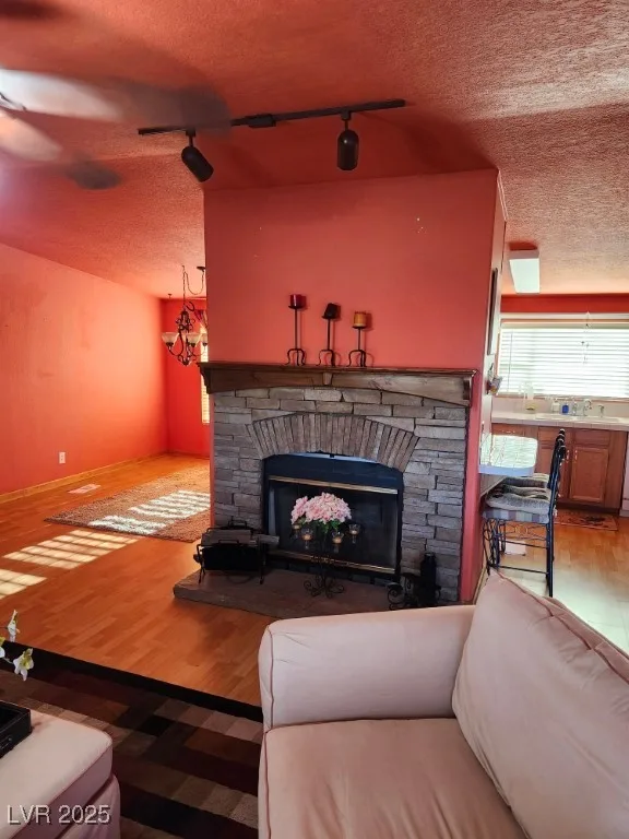 955 West Hobson Street — photo 5
