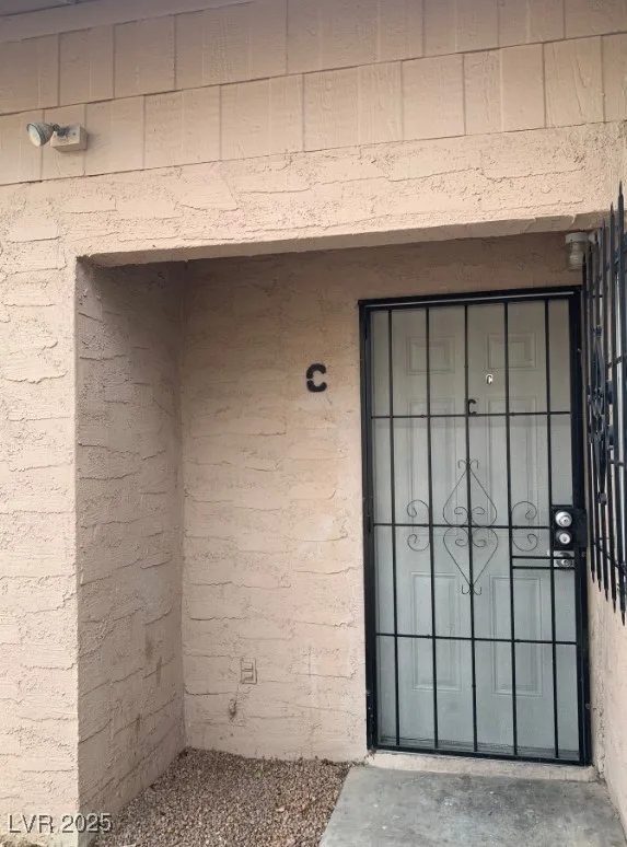 5148 GREENE Lane C — photo 2