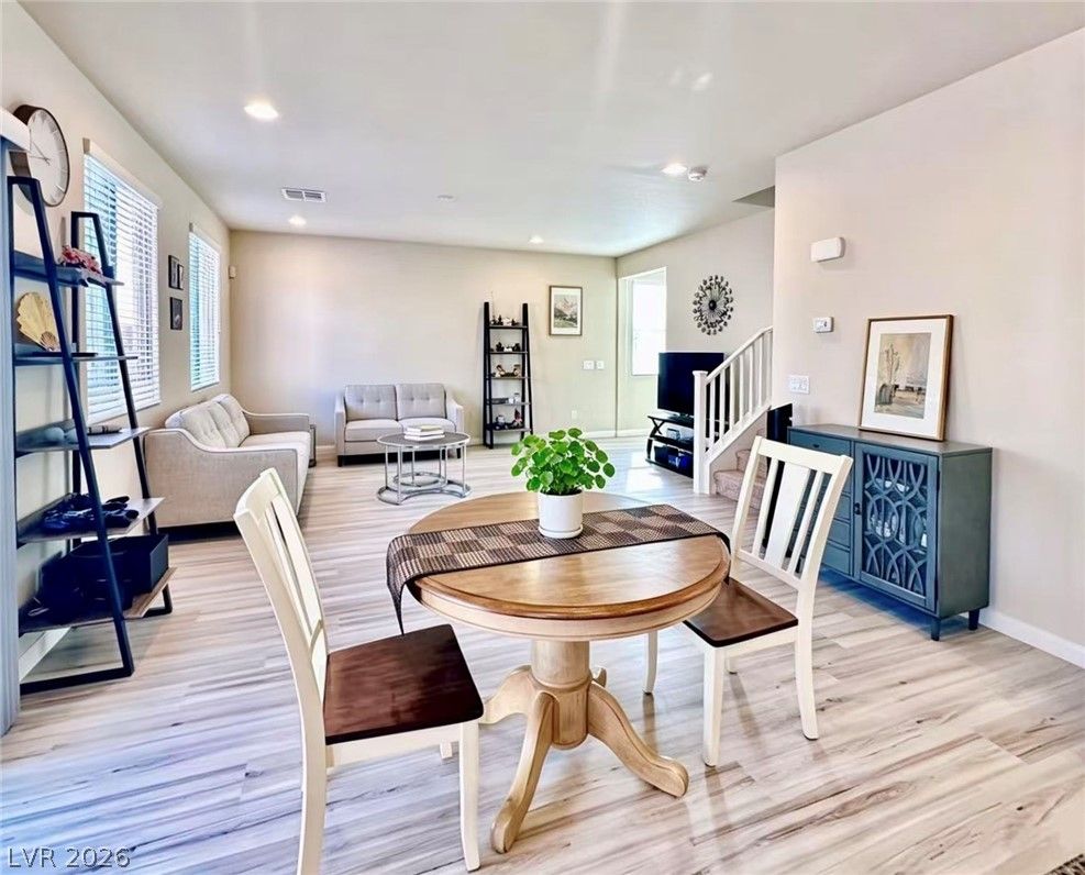 8938 Whitten Park Avenue — photo 4