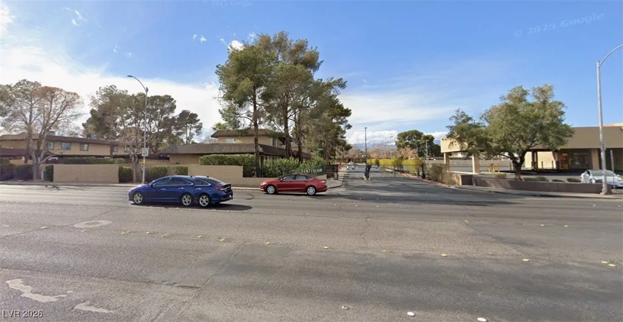 6120 Meadowhaven Lane — photo 3