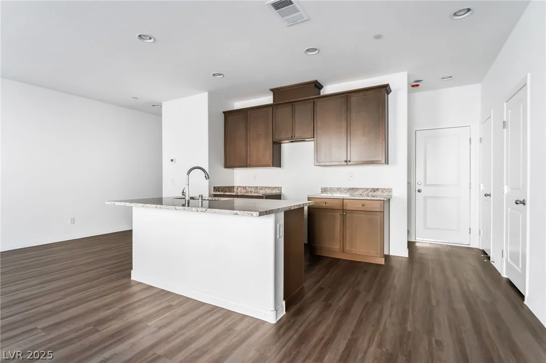 1482 Stellar Summit Street — photo 4