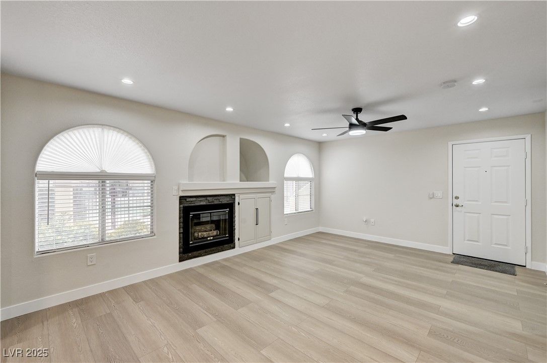 7950 West Flamingo Road 1168 — photo 4 of 42