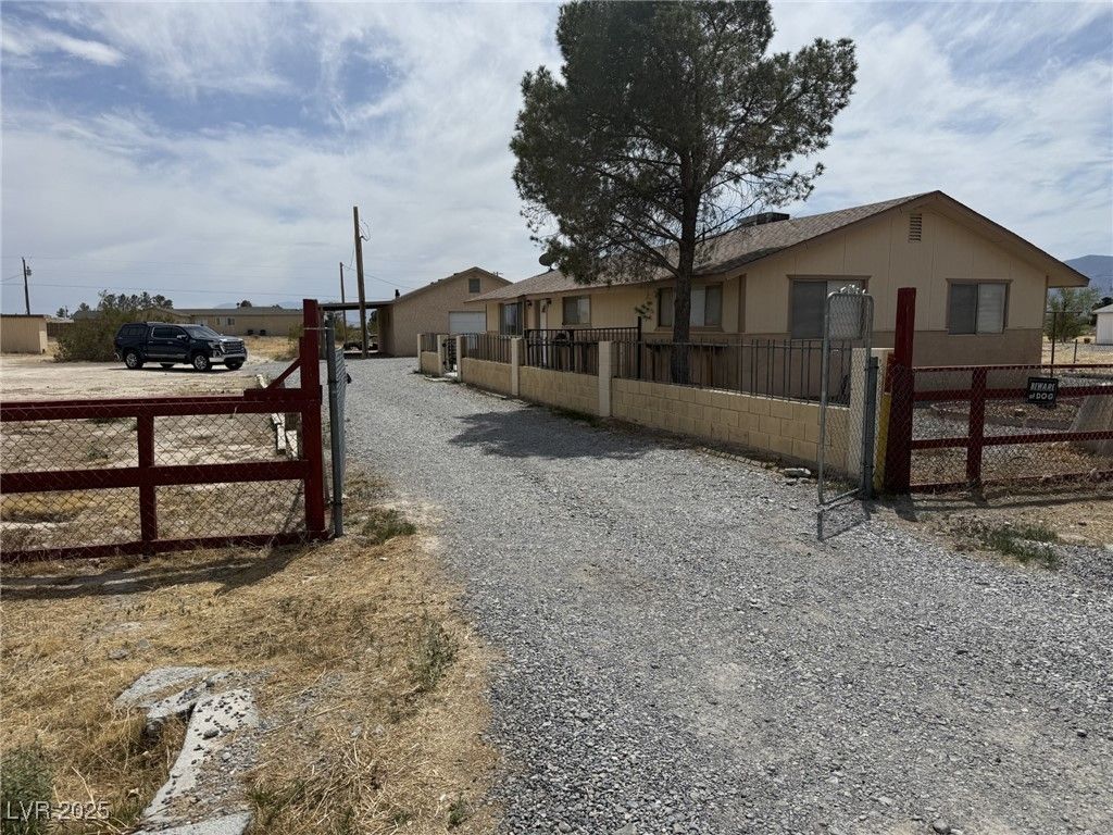 4361 Laute Drive — photo 3