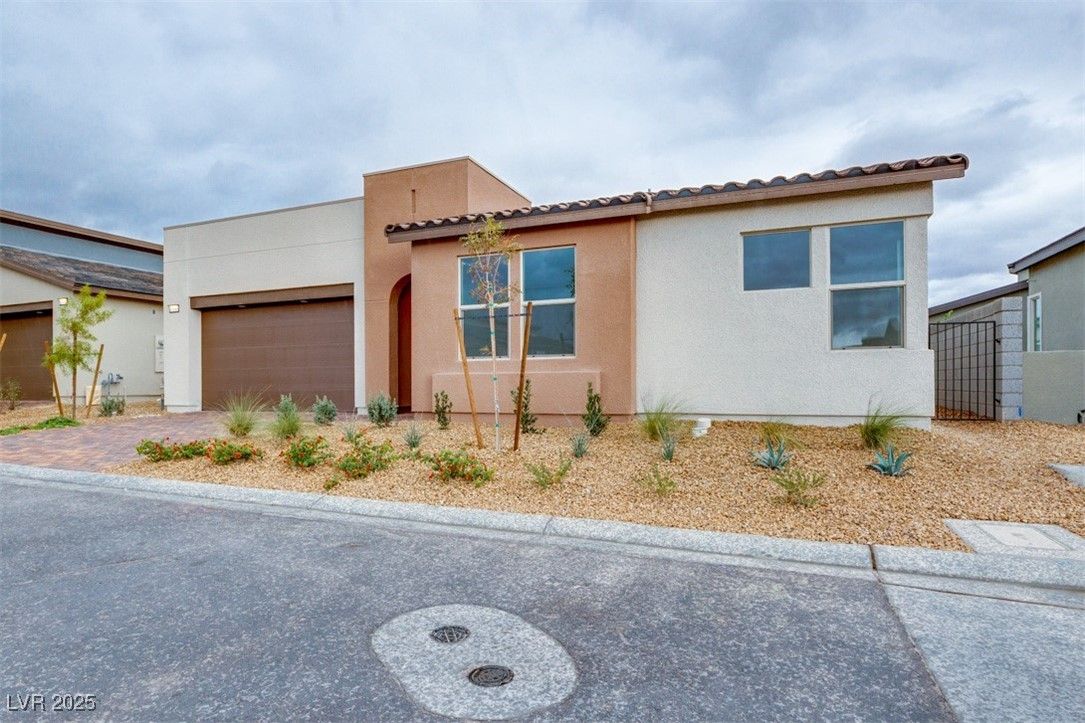 10381 Hanging Lake Street — photo 3 of 30