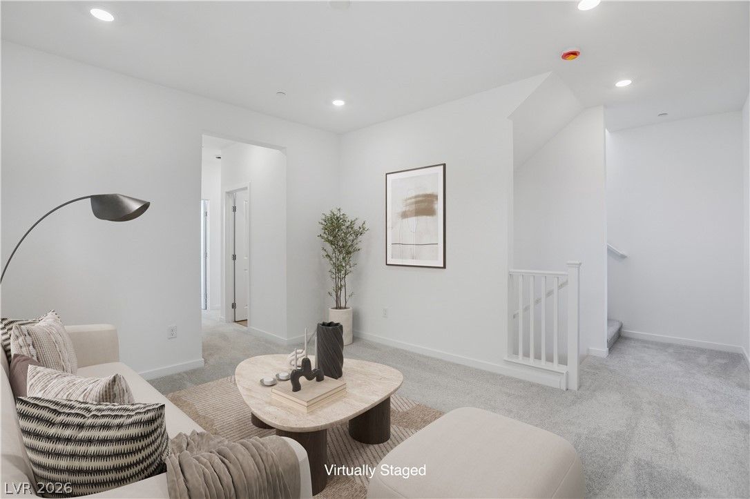 338 Adufe Place — photo 4