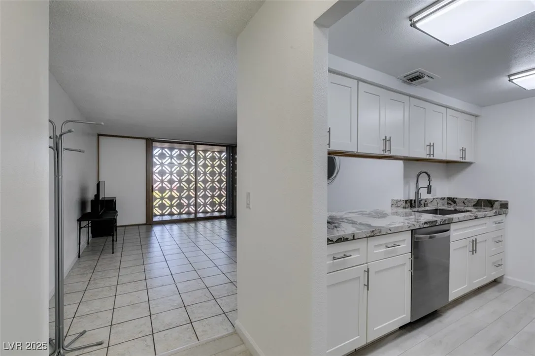 205 East Harmon Avenue 112 — photo 5