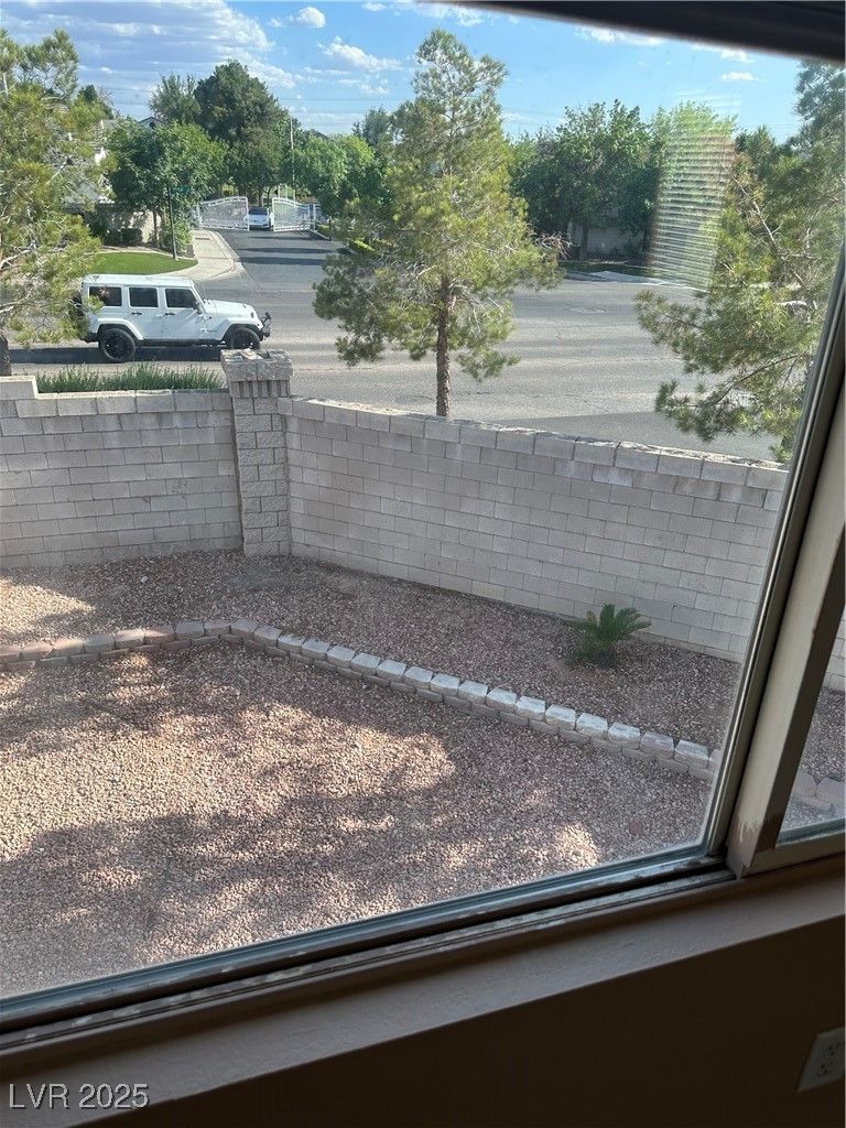 1511 Balsam Mist Avenue — photo 5