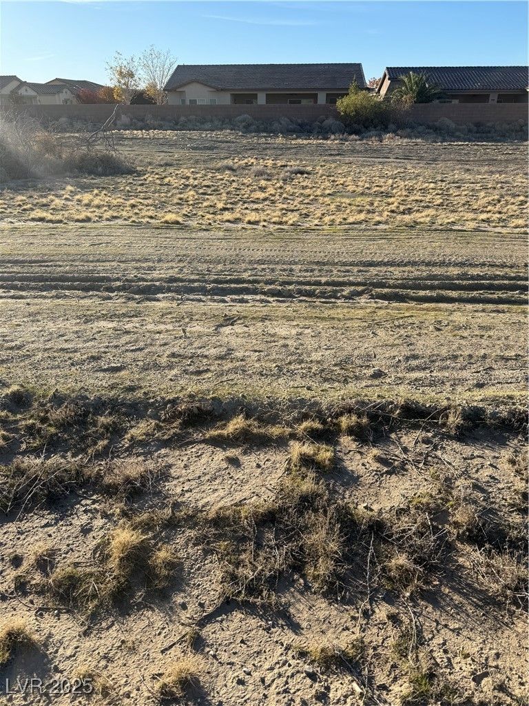 5601 East Yucca Springs Road — photo 5 of 8