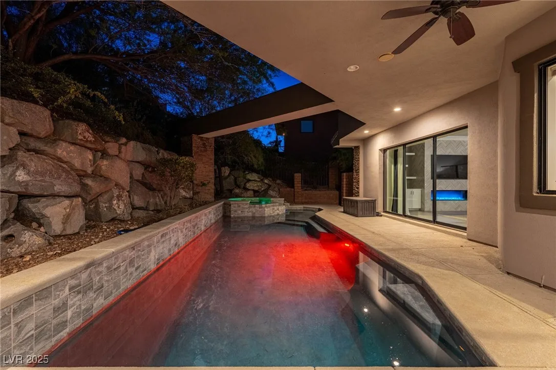 29 Soaring Bird Court — photo 4
