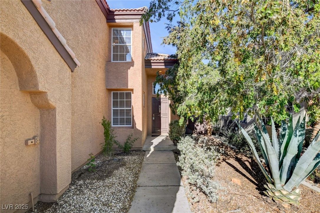7836 Turtle Cove Avenue — photo 2
