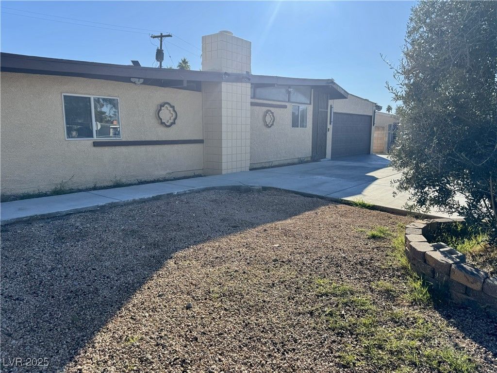 3138 Gaucho Drive — photo 2 of 45