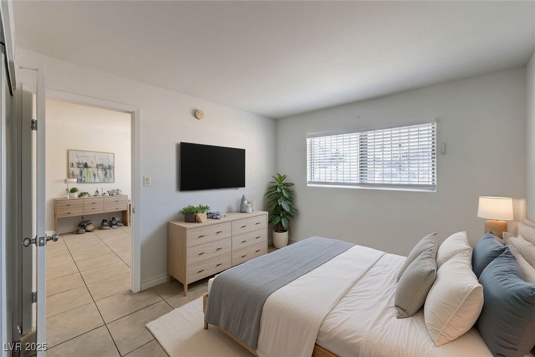 3720 Royal Crest Street 4 & 5 — photo 5