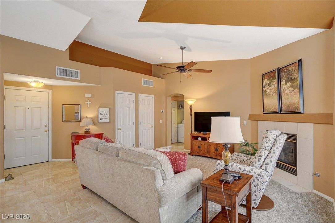4940 Black Bear Road 202 — photo 4
