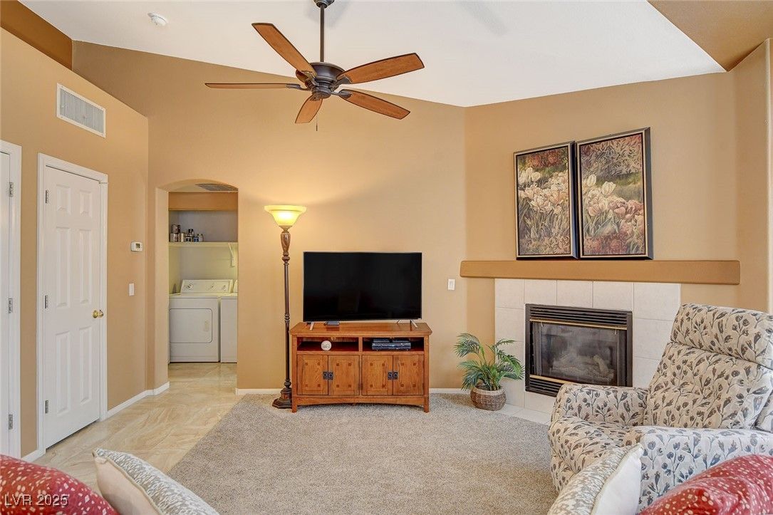 4940 Black Bear Road 202 — photo 5