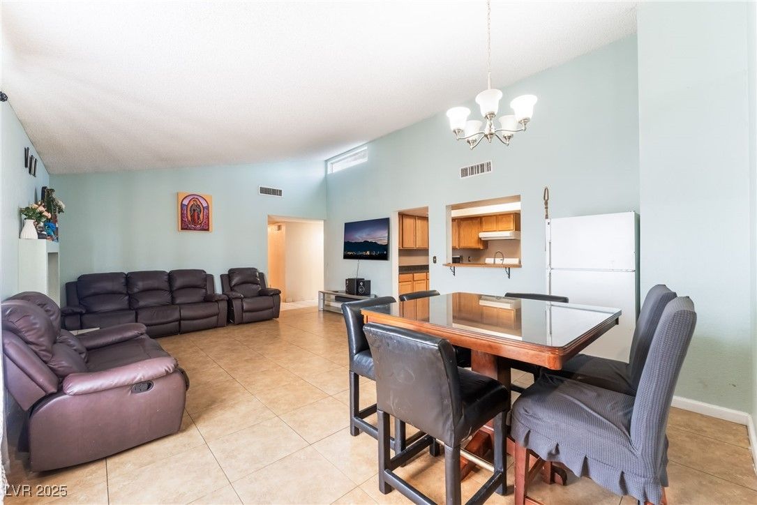 3647 Elegant Saint Court — photo 5