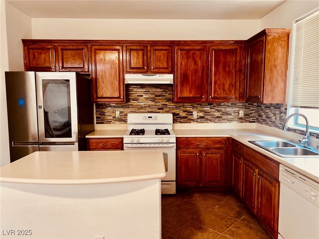 8178 Rock Meadows Drive — photo 4