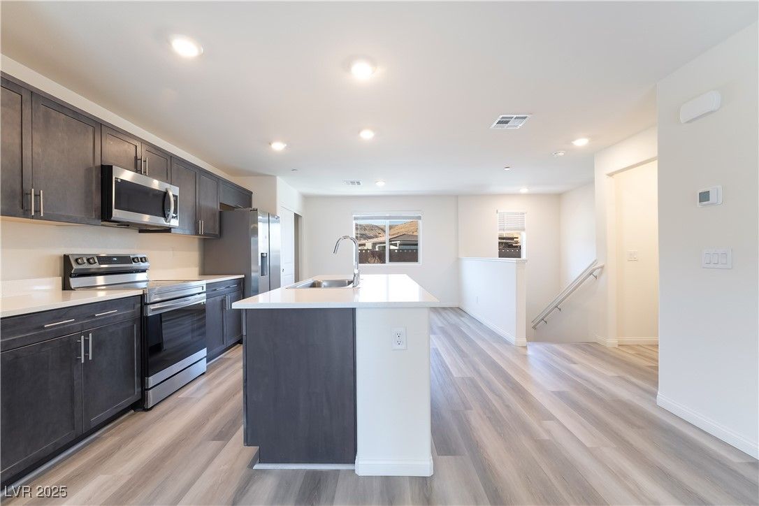 6853 Prairie Pearl Street — photo 4