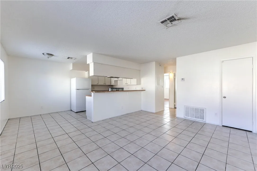 3109 North Walnut Road B — photo 5