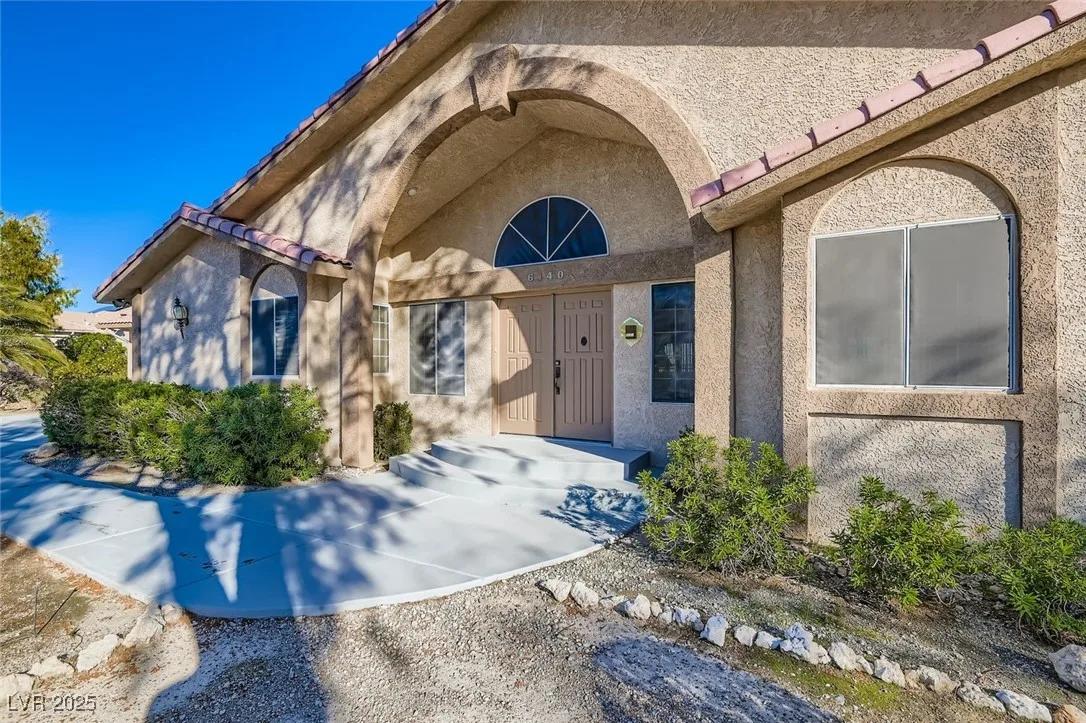 6140 North Grand Canyon Drive — photo 2