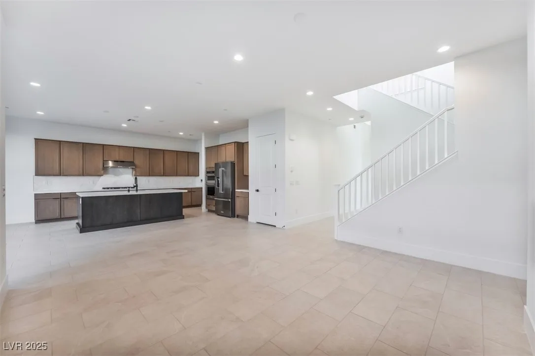 9038 Cielo Canyon Street — photo 4 of 20