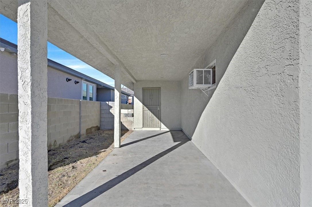 1024 Blankenship Avenue — photo 2