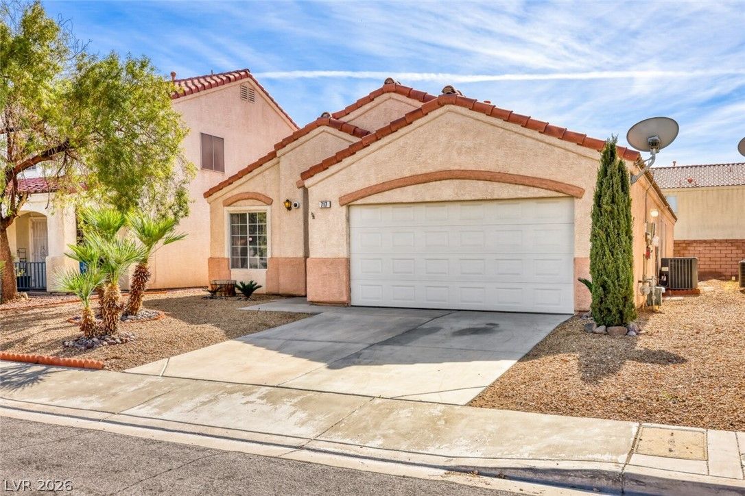 717 Moonlight Mesa Drive — photo 3