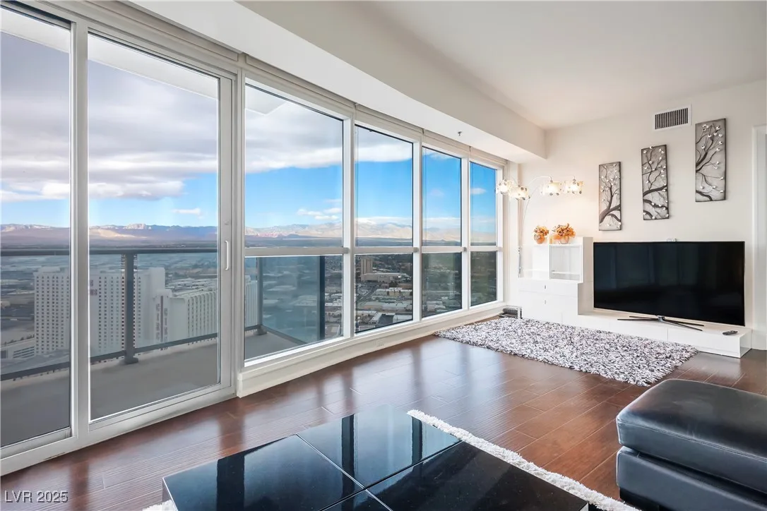 2700 Las Vegas Boulevard 3708 — photo 3